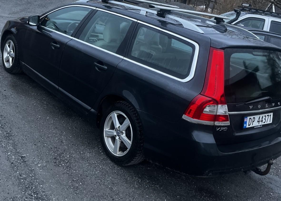 v70